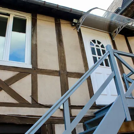 Les Oiseaux Apartment *