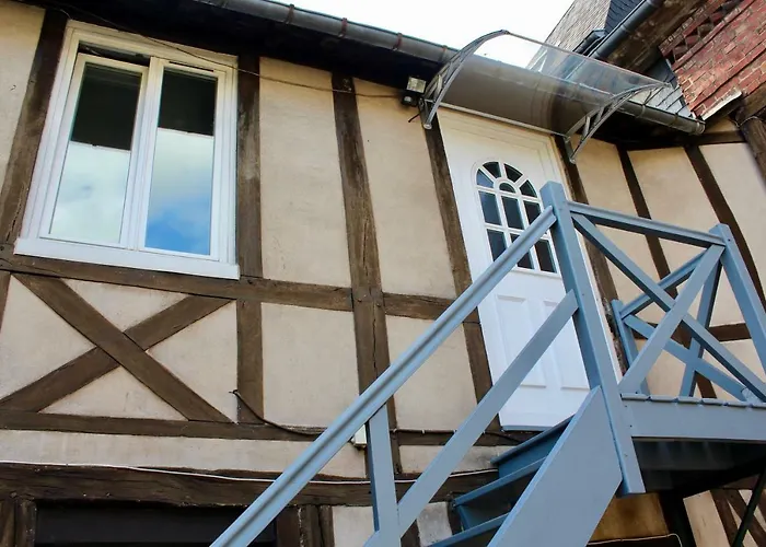 Les Oiseaux Apartment *